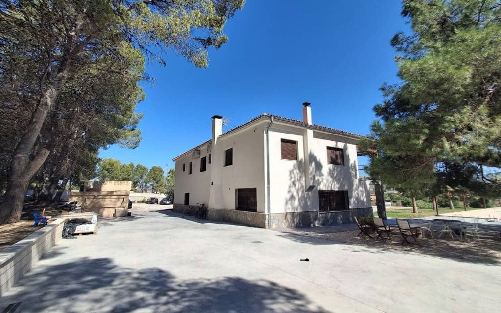 7 sovrum Villa till salu i Sax med pool garage - 599 995 € (Ref: 10130610)