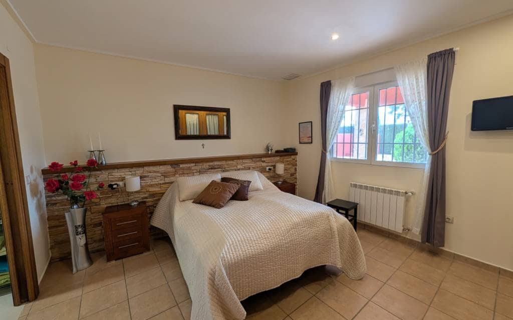 Finca/Casa Rural de 4 habitaciones en Sax en venta con piscina garaje - 399.995 € (Ref: 10138847)