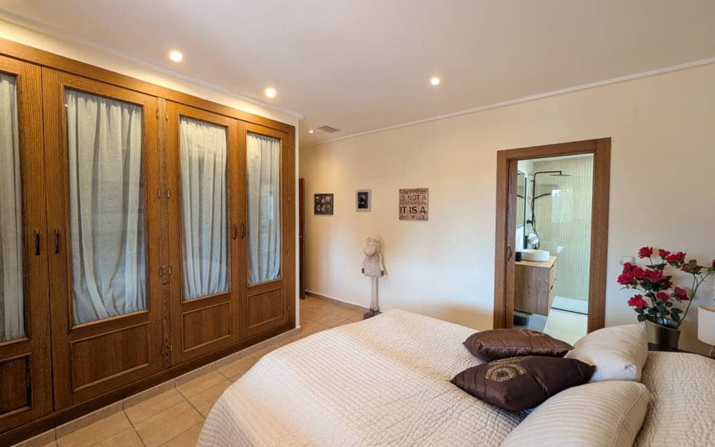 Finca/Casa Rural de 4 habitaciones en Sax en venta con piscina garaje - 399.995 € (Ref: 10138847)