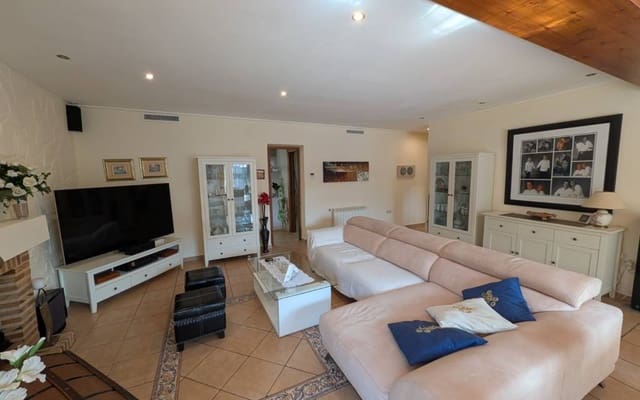 Finca/Casa Rural de 4 habitaciones en Sax en venta con piscina garaje - 399.995 € (Ref: 10138847)