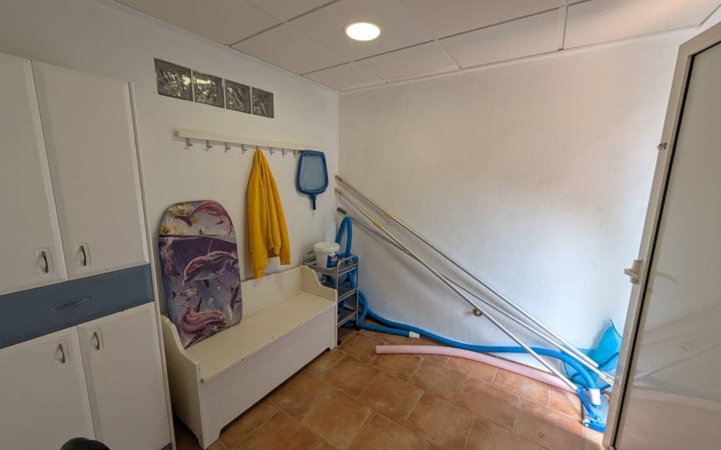 Finca/Casa Rural de 4 habitaciones en Sax en venta con piscina garaje - 399.995 € (Ref: 10138847)