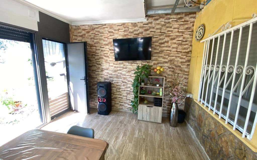 4 soveværelse Finca/Landehus til salg i Sax med swimmingpool garage - € 239.995 (Ref: 10155859)