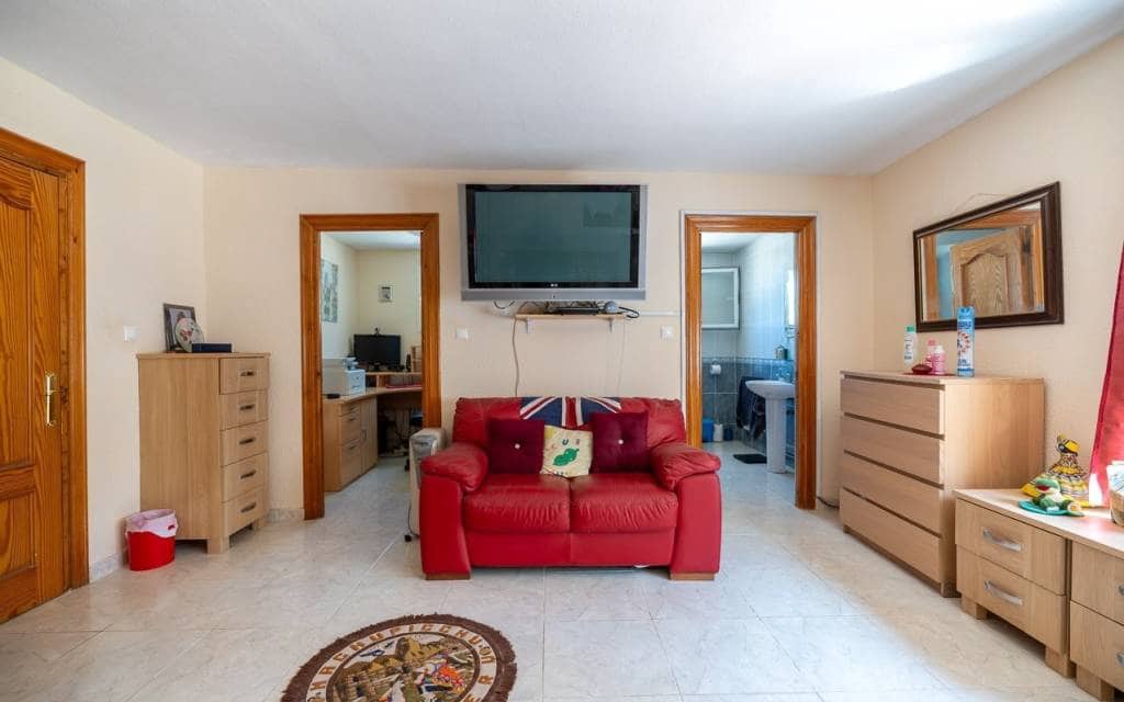5 sypialnia Willa na sprzedaż w Villena z basenem garażem - 325 000 € (Ref: 10158688)
