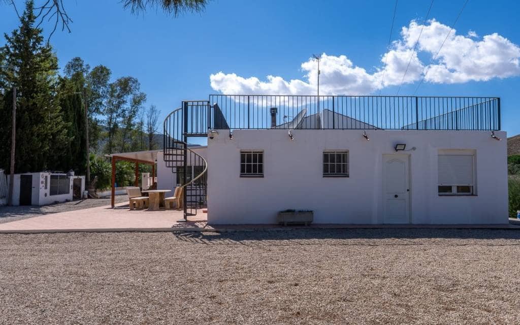 5 sypialnia Willa na sprzedaż w Villena z basenem garażem - 325 000 € (Ref: 10158688)