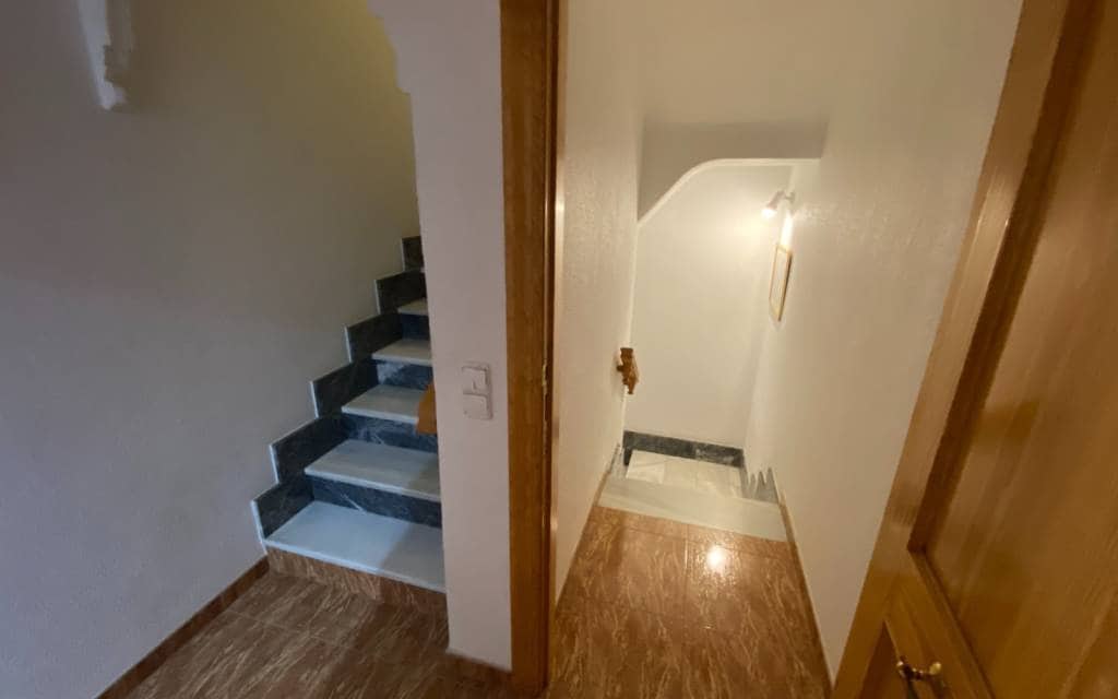 4 soverom Hus til salgs i Sax med garasje - € 199 995 (Ref: 10163330)