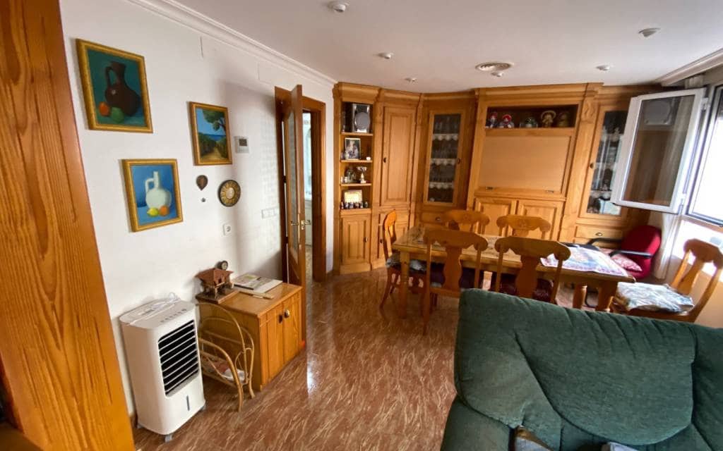 4 soverom Hus til salgs i Sax med garasje - € 199 995 (Ref: 10163330)