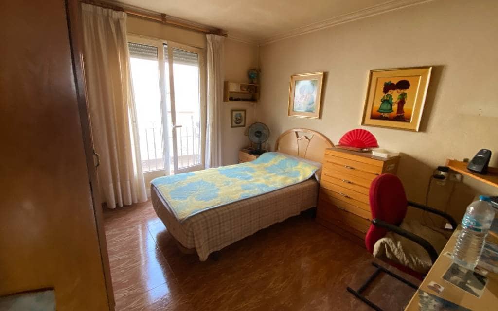 4 soverom Hus til salgs i Sax med garasje - € 199 995 (Ref: 10163330)