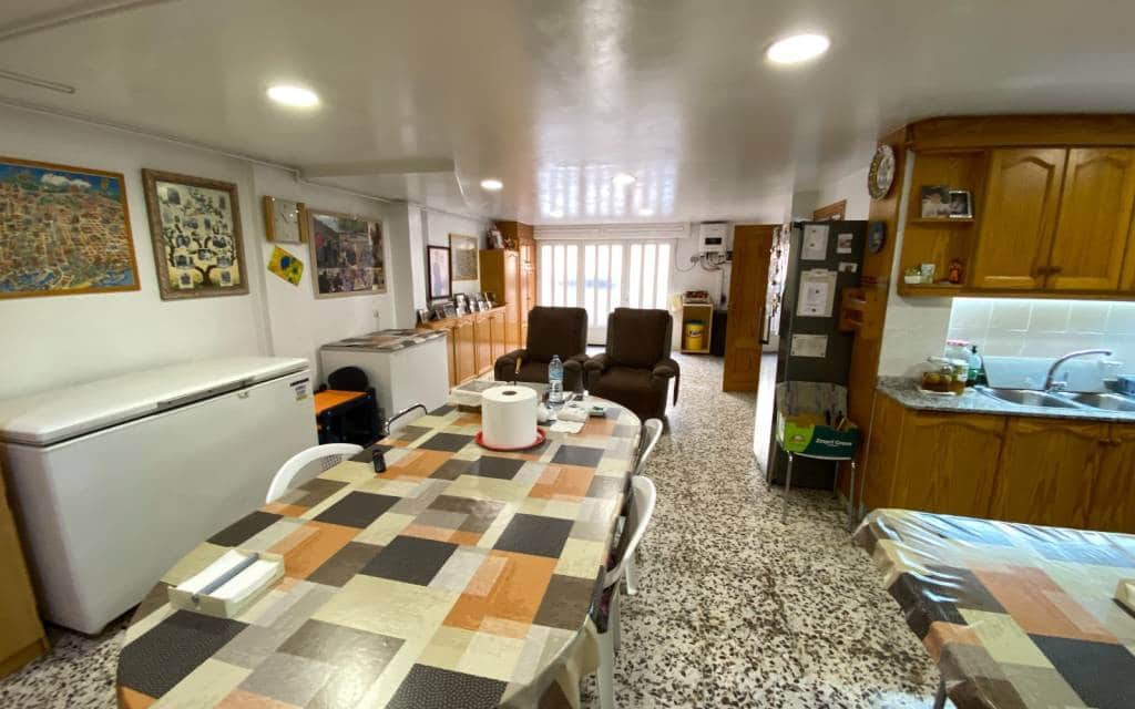 4 soverom Hus til salgs i Sax med garasje - € 199 995 (Ref: 10163330)
