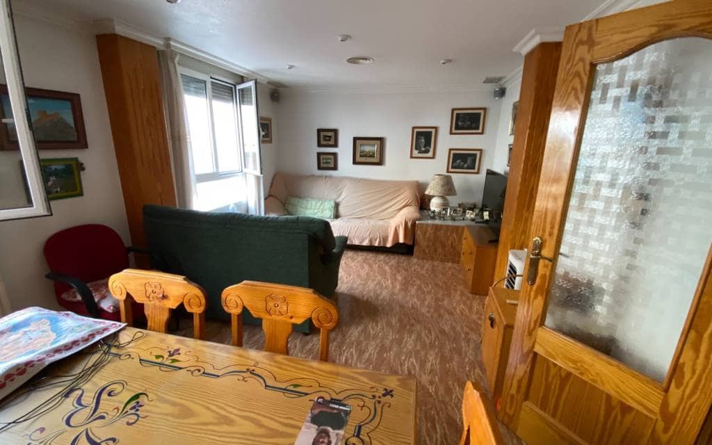 4 soverom Hus til salgs i Sax med garasje - € 199 995 (Ref: 10163330)