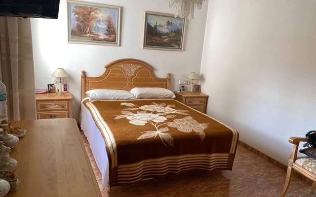 4 soverom Hus til salgs i Sax med garasje - € 199 995 (Ref: 10163330)