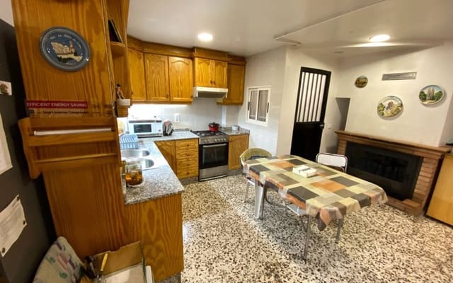 4 soverom Hus til salgs i Sax med garasje - € 199 995 (Ref: 10163330)