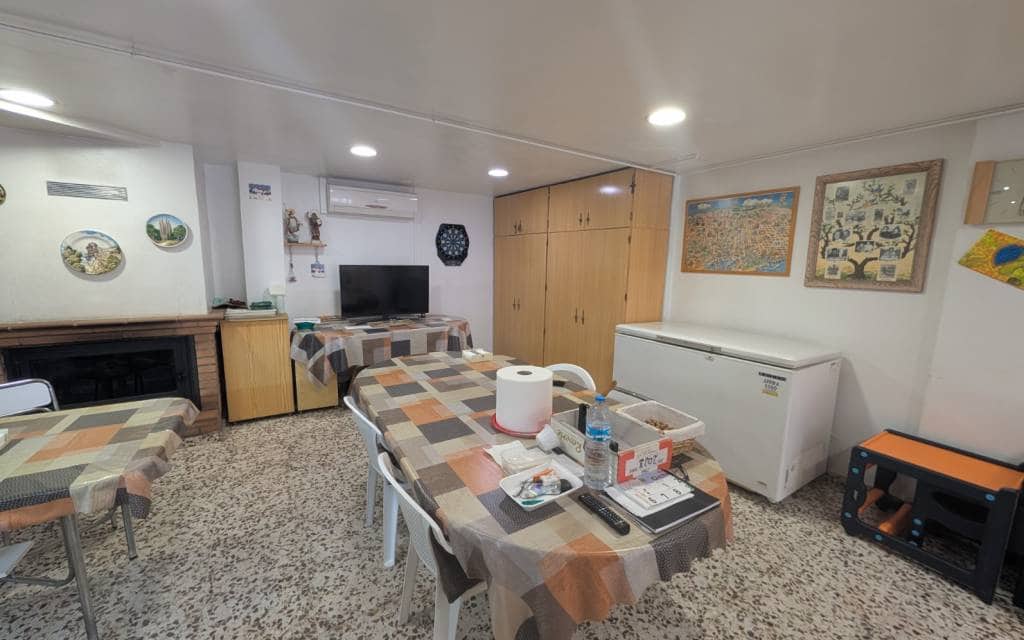 4 soverom Hus til salgs i Sax med garasje - € 199 995 (Ref: 10163330)