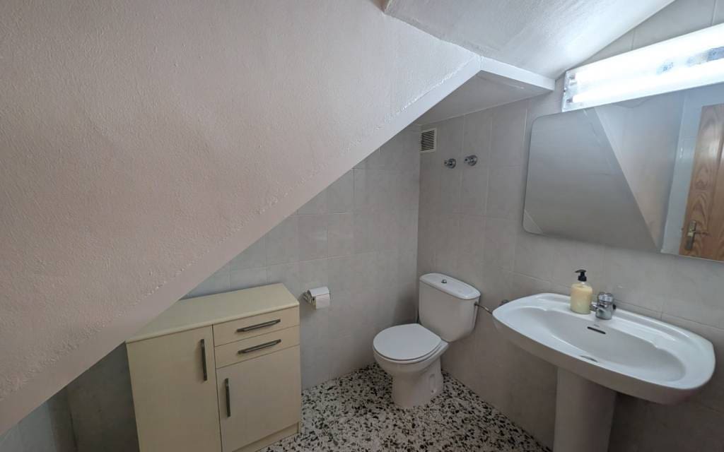 4 soverom Hus til salgs i Sax med garasje - € 199 995 (Ref: 10163330)