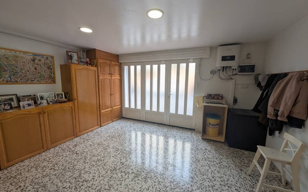4 soverom Hus til salgs i Sax med garasje - € 199 995 (Ref: 10163330)