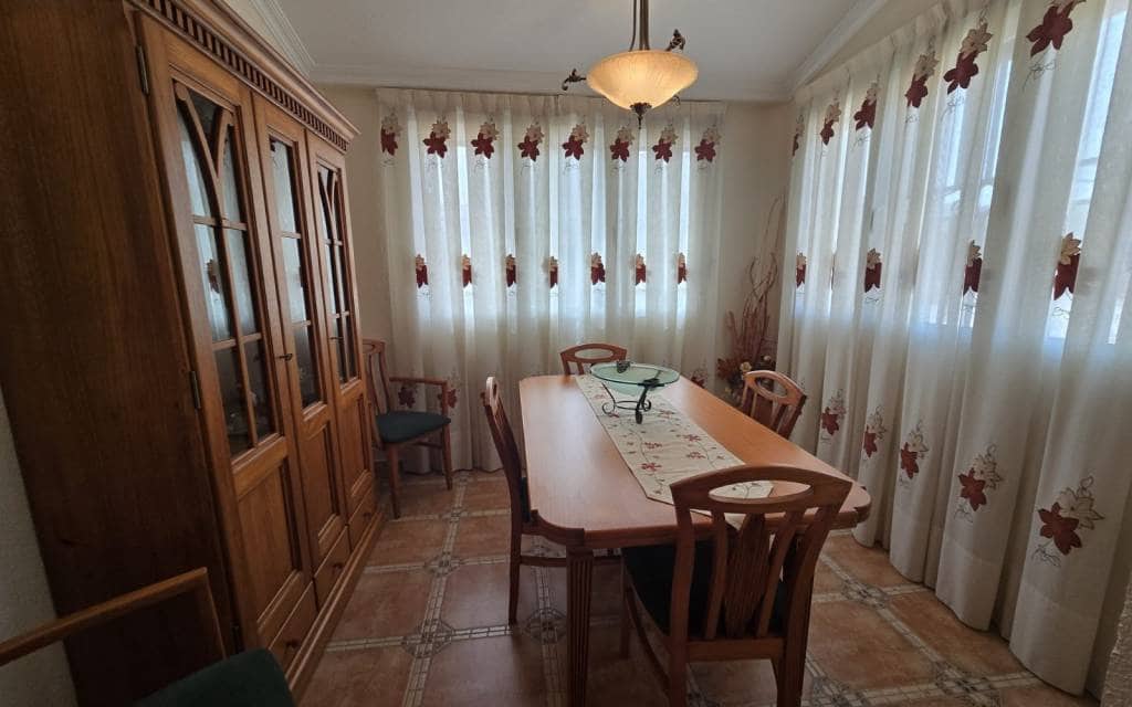 4 sypialnia Finka/Dom wiejski na sprzedaż w Villena z basenem garażem - 395 000 € (Ref: 10175613)