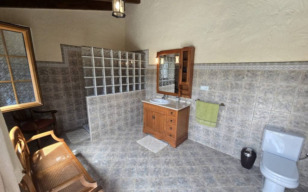 4 sypialnia Finka/Dom wiejski na sprzedaż w Villena z basenem garażem - 395 000 € (Ref: 10175613)