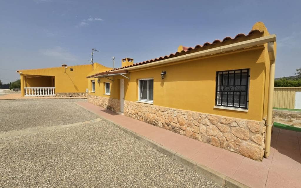 4 sypialnia Finka/Dom wiejski na sprzedaż w Villena z basenem garażem - 395 000 € (Ref: 10175613)