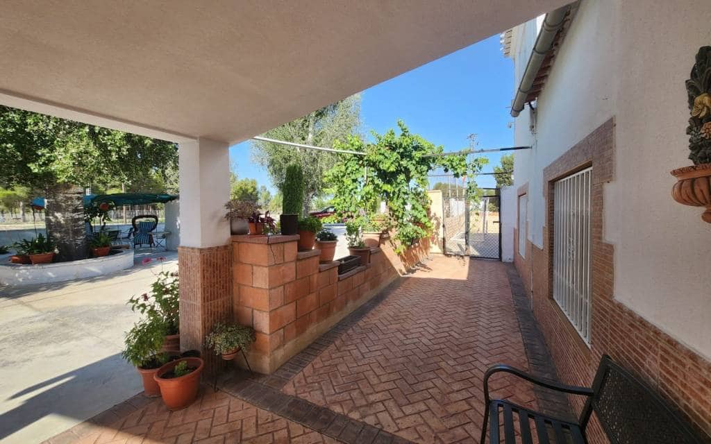 Finca/Casa Rural de 7 habitaciones en Villena en venta con piscina garaje - 290.000 € (Ref: 10175733)
