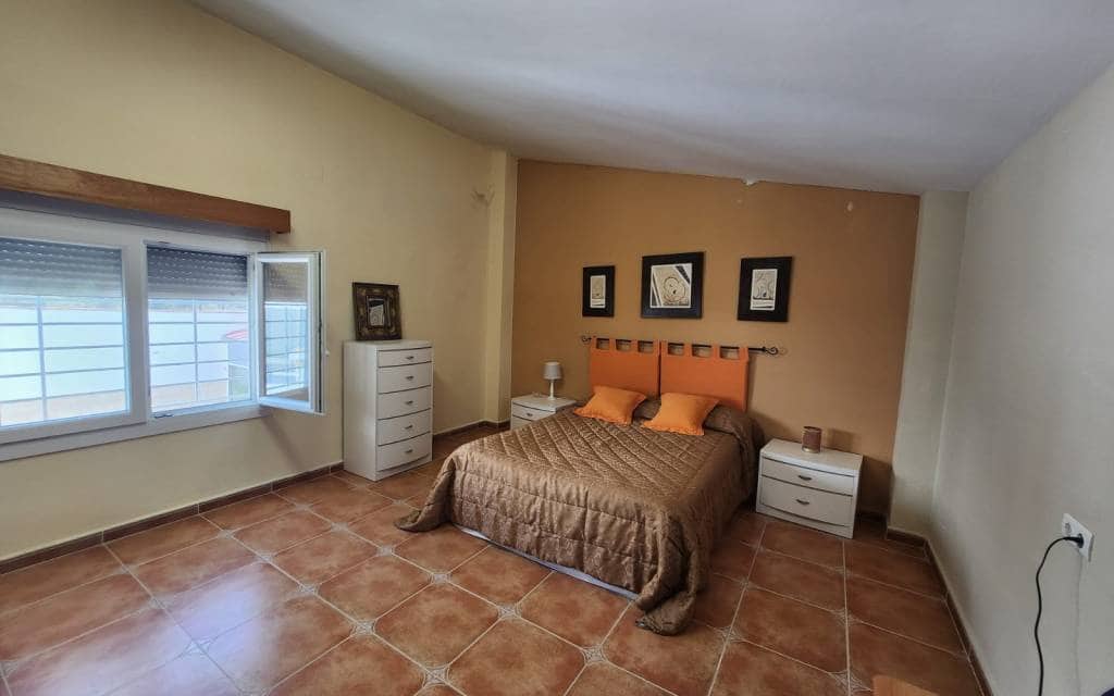 Finca/Casa Rural de 7 habitaciones en Villena en venta con piscina garaje - 290.000 € (Ref: 10175733)