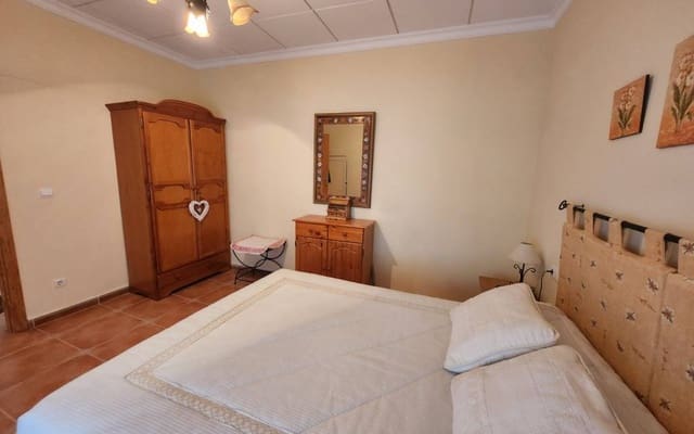 Finca/Casa Rural de 7 habitaciones en Villena en venta con piscina garaje - 290.000 € (Ref: 10175733)
