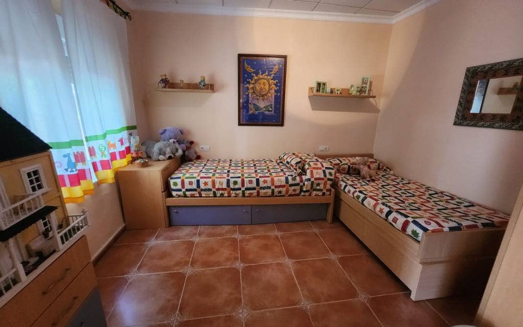 Finca/Casa Rural de 7 habitaciones en Villena en venta con piscina garaje - 290.000 € (Ref: 10175733)