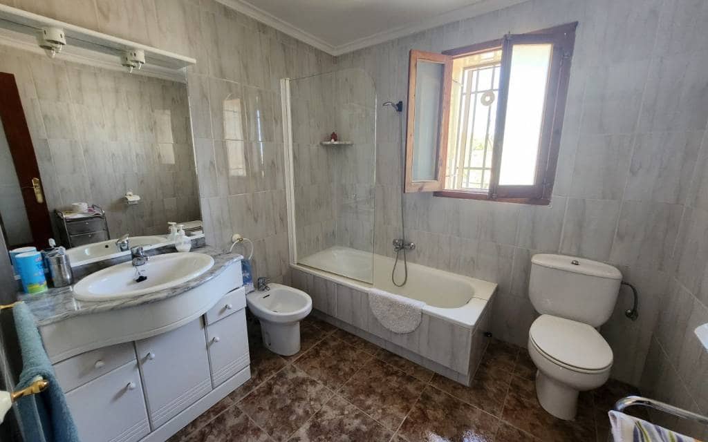 Finca/Casa Rural de 7 habitaciones en Villena en venta con piscina garaje - 290.000 € (Ref: 10175733)