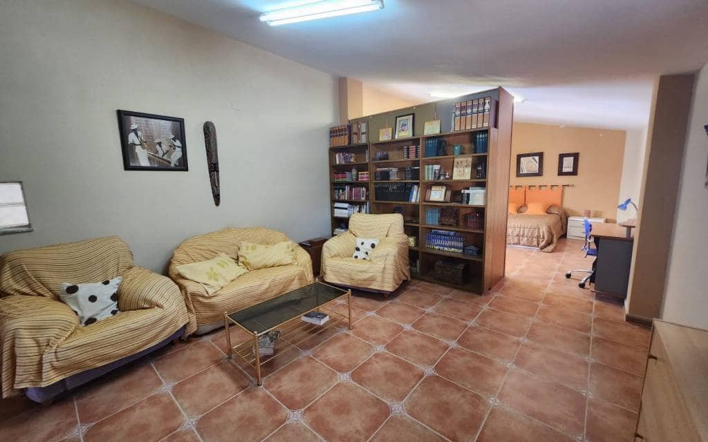 Finca/Casa Rural de 7 habitaciones en Villena en venta con piscina garaje - 290.000 € (Ref: 10175733)