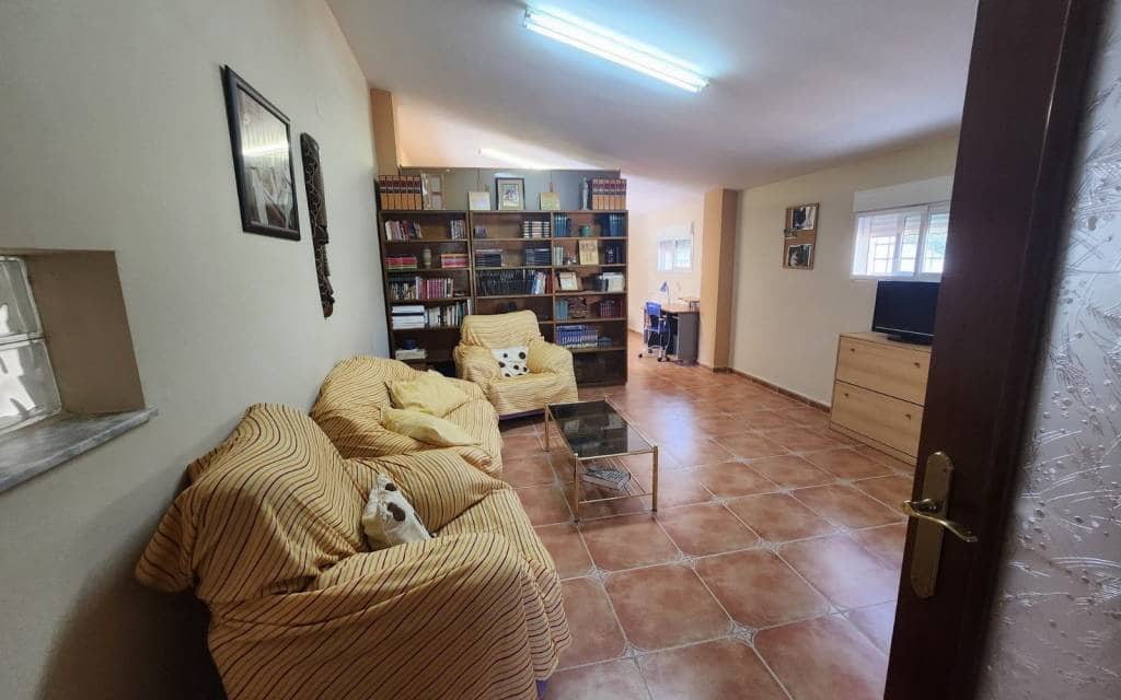 Finca/Casa Rural de 7 habitaciones en Villena en venta con piscina garaje - 290.000 € (Ref: 10175733)