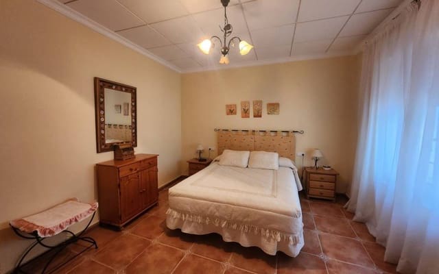 Finca/Casa Rural de 7 habitaciones en Villena en venta con piscina garaje - 290.000 € (Ref: 10175733)