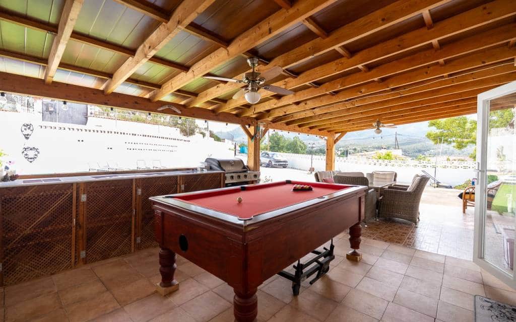 4 soveværelse Villa til salg i Petrel / Petrer med swimmingpool - € 324.950 (Ref: 10179375)