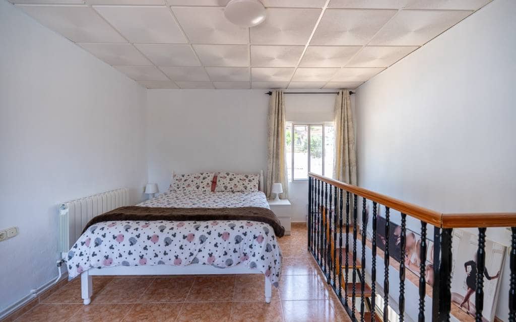 4 soveværelse Villa til salg i Petrel / Petrer med swimmingpool - € 324.950 (Ref: 10179375)