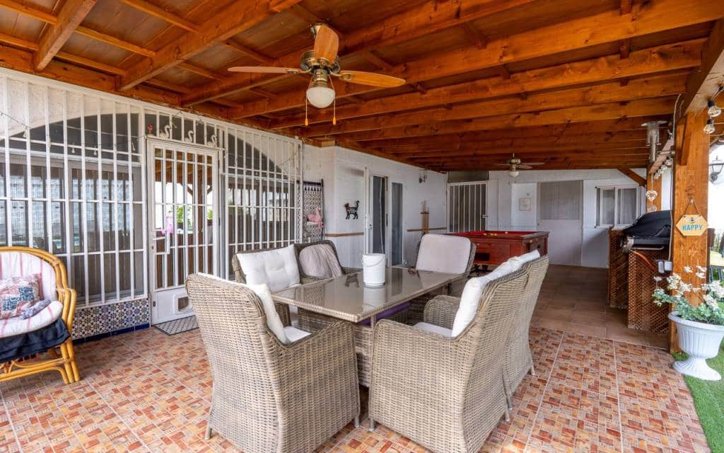 4 soveværelse Villa til salg i Petrel / Petrer med swimmingpool - € 324.950 (Ref: 10179375)