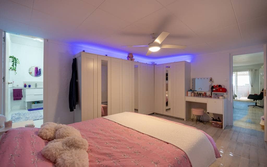4 soveværelse Villa til salg i Petrel / Petrer med swimmingpool - € 324.950 (Ref: 10179375)