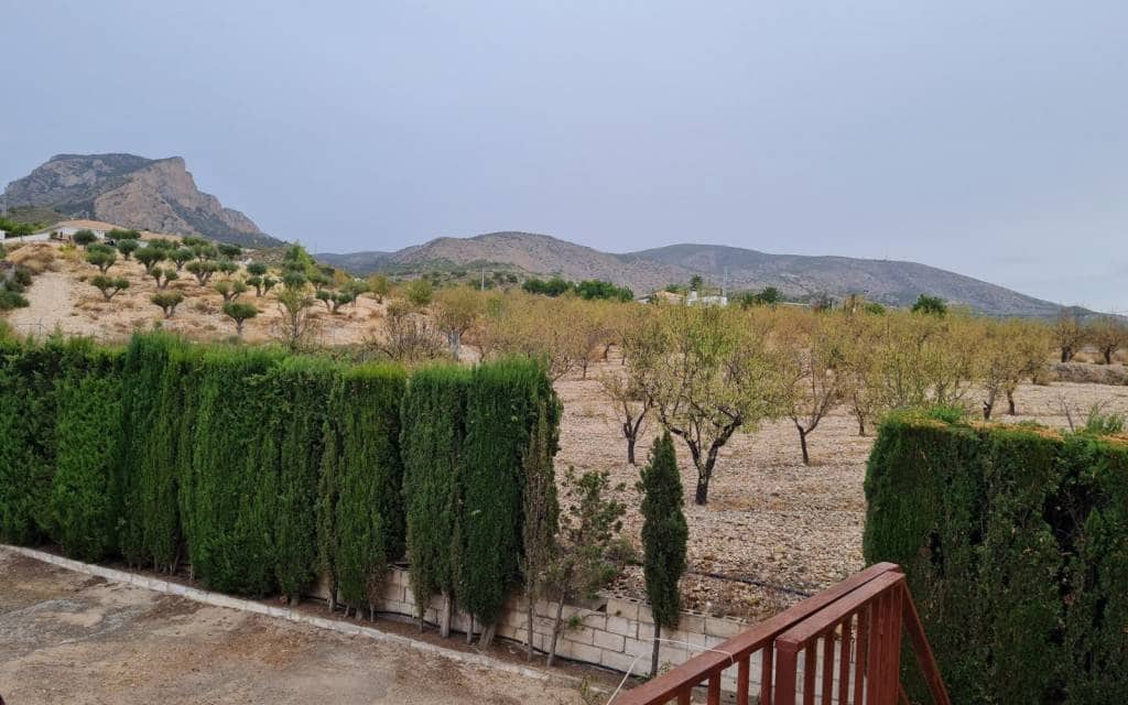 4 camera da letto Villa in vendita in Elda con piscina garage - 350.000 € (Rif: 10180903)