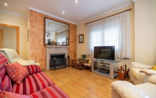 4 bedroom Villa for sale in Sax with pool garage - € 425,000 (Ref: 10181631)