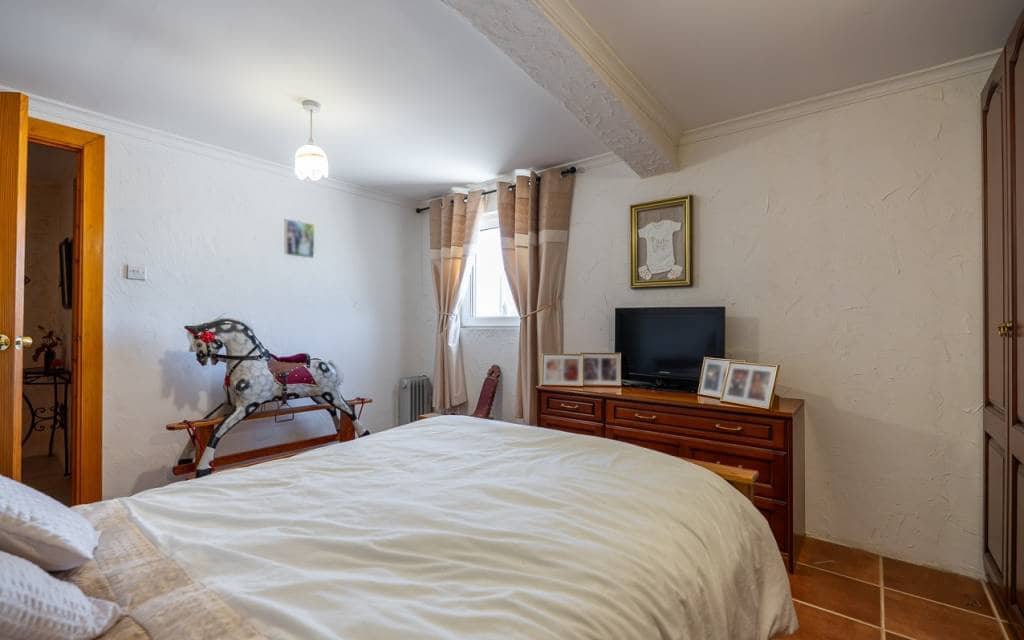 4 soverom Finca/Herregård til salgs i Villena med svømmebasseng garasje - € 199 995 (Ref: 10181632)