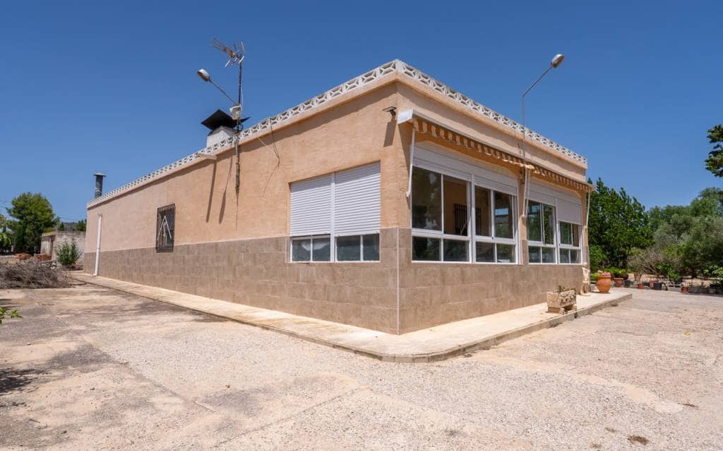 3 slaapkamer Finca/Landhuis te koop in Salinas met zwembad garage - € 299.000 (Ref: 10181633)