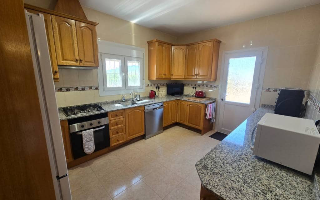 4 slaapkamer Villa te koop in Monovar / Monover met zwembad garage - € 400.000 (Ref: 10181965)
