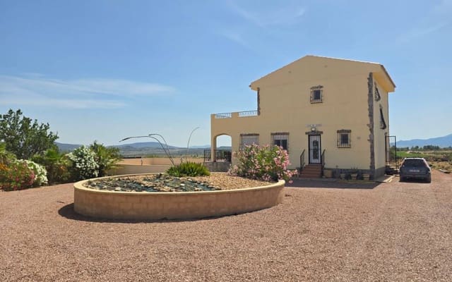 4 bedroom Villa for sale in Monóvar / Monóver with pool garage - € 400,000 (Ref: 10181965)