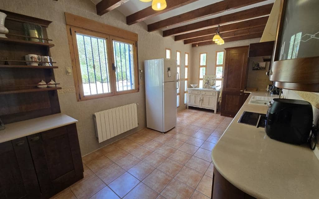 6 slaapkamer Villa te koop in Salinas met zwembad garage - € 595.000 (Ref: 10182088)