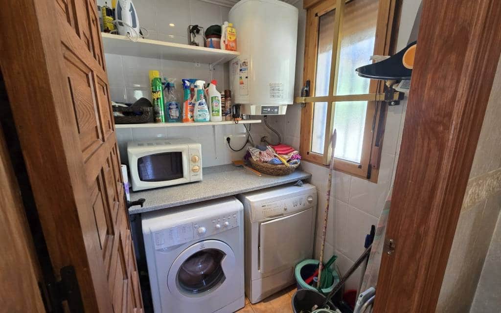 6 slaapkamer Villa te koop in Salinas met zwembad garage - € 595.000 (Ref: 10182088)