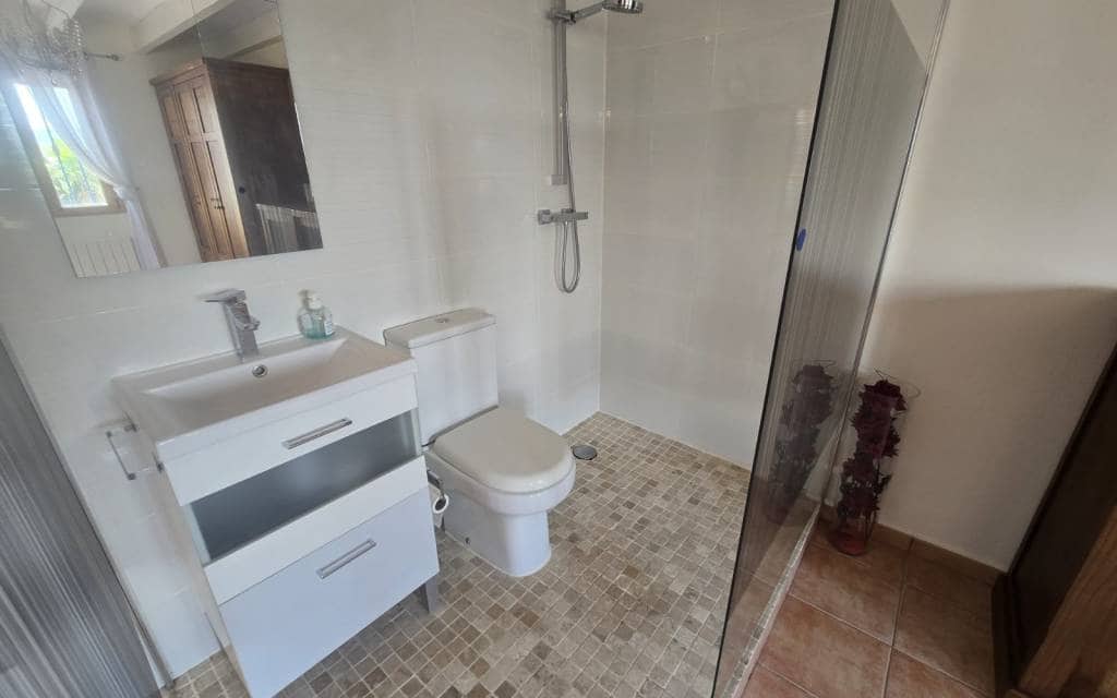6 slaapkamer Villa te koop in Salinas met zwembad garage - € 595.000 (Ref: 10182088)