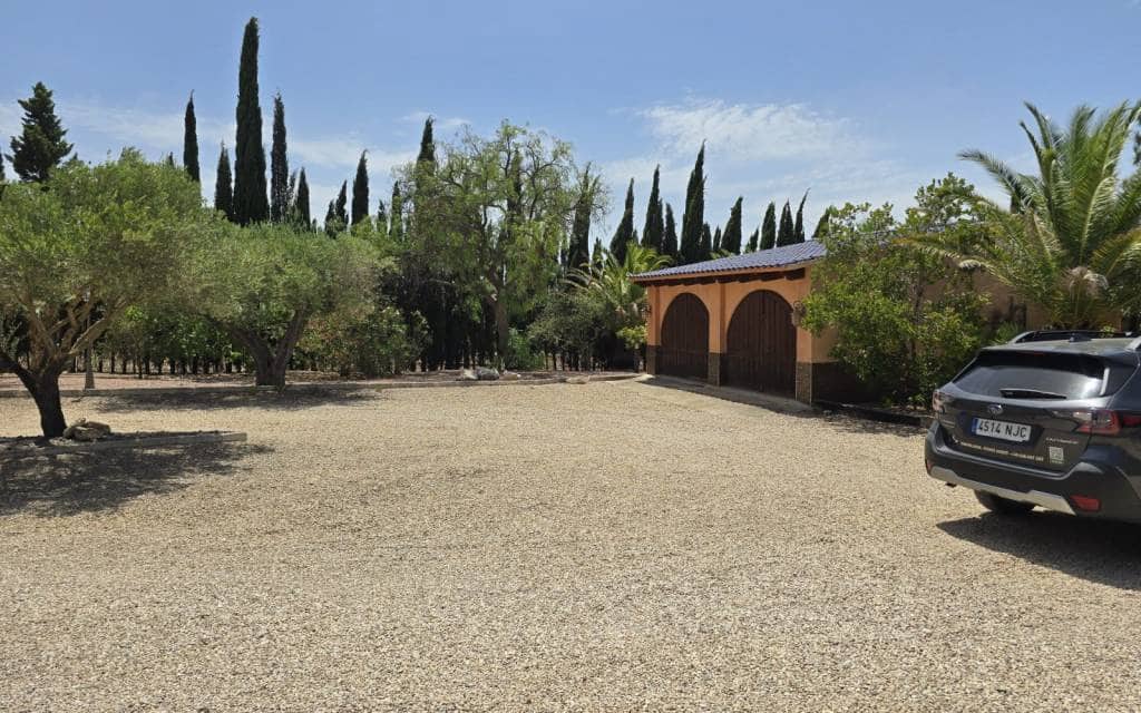 6 slaapkamer Villa te koop in Salinas met zwembad garage - € 595.000 (Ref: 10182088)