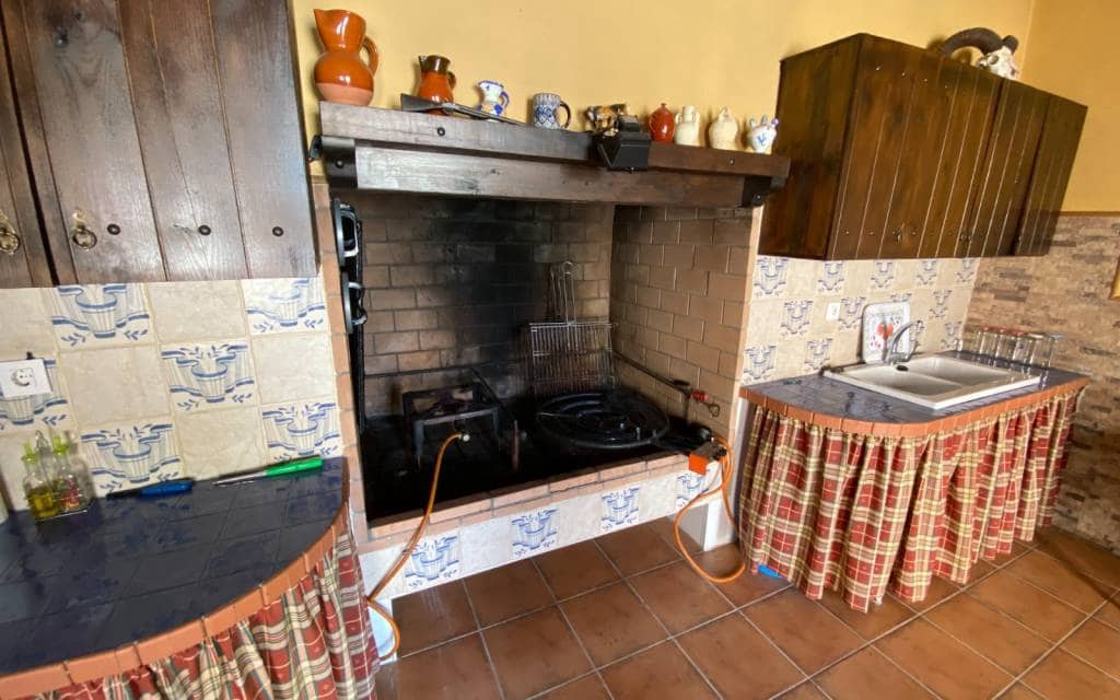 5 bedroom Villa for sale in Villena with pool garage - € 450,000 (Ref: 6919990)