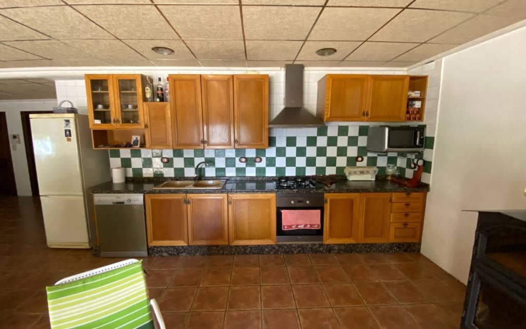 5 bedroom Villa for sale in Villena with pool garage - € 450,000 (Ref: 6919990)