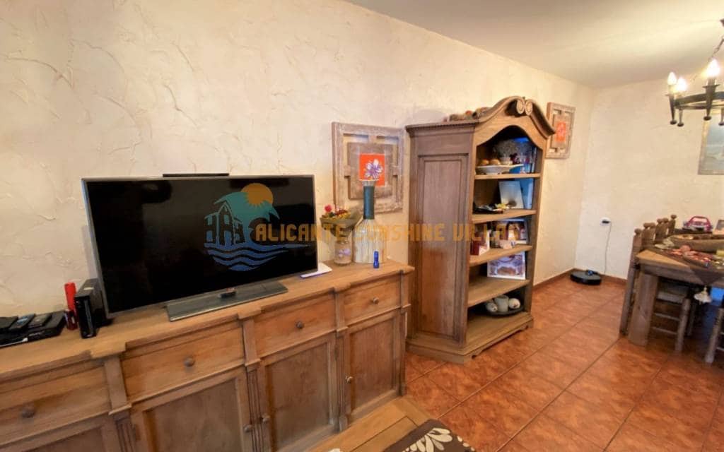 4 soveværelse Byhus til salg i Salinas med swimmingpool garage - € 190.000 (Ref: 7407271)