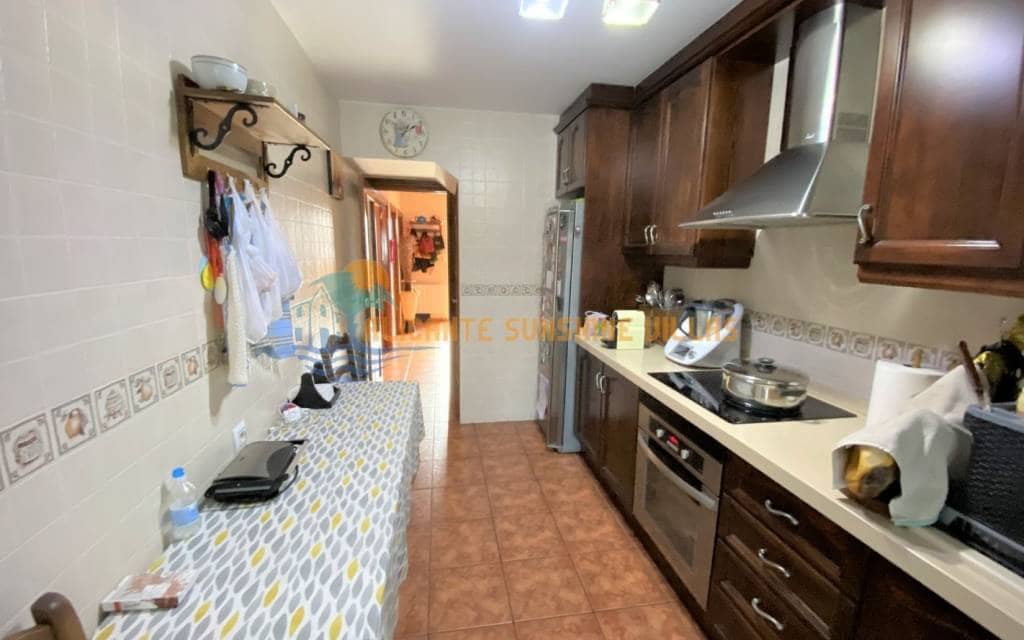 4 soveværelse Byhus til salg i Salinas med swimmingpool garage - € 190.000 (Ref: 7407271)