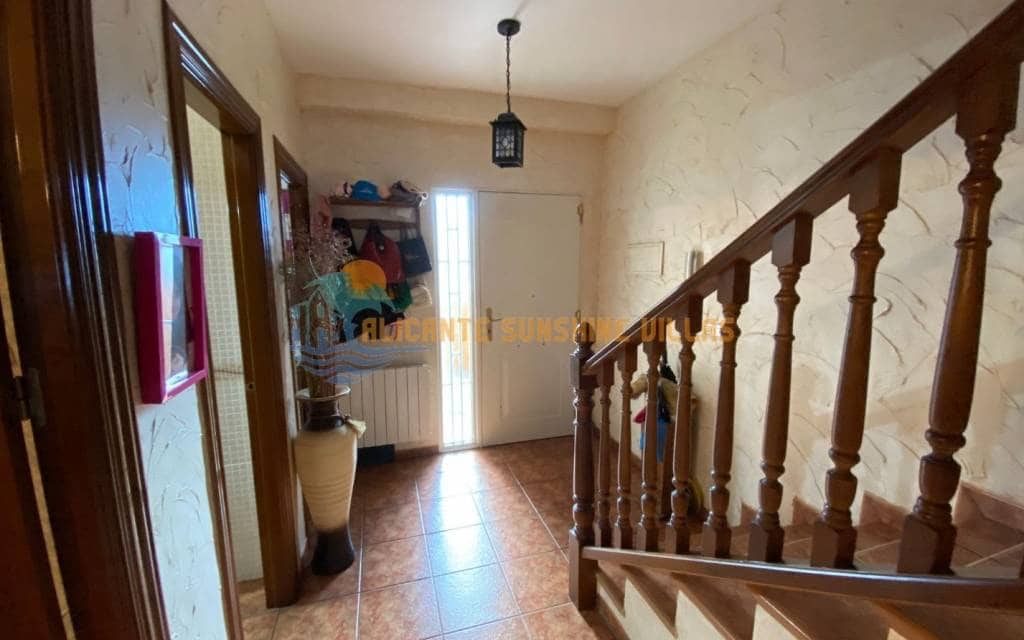 4 soveværelse Byhus til salg i Salinas med swimmingpool garage - € 190.000 (Ref: 7407271)