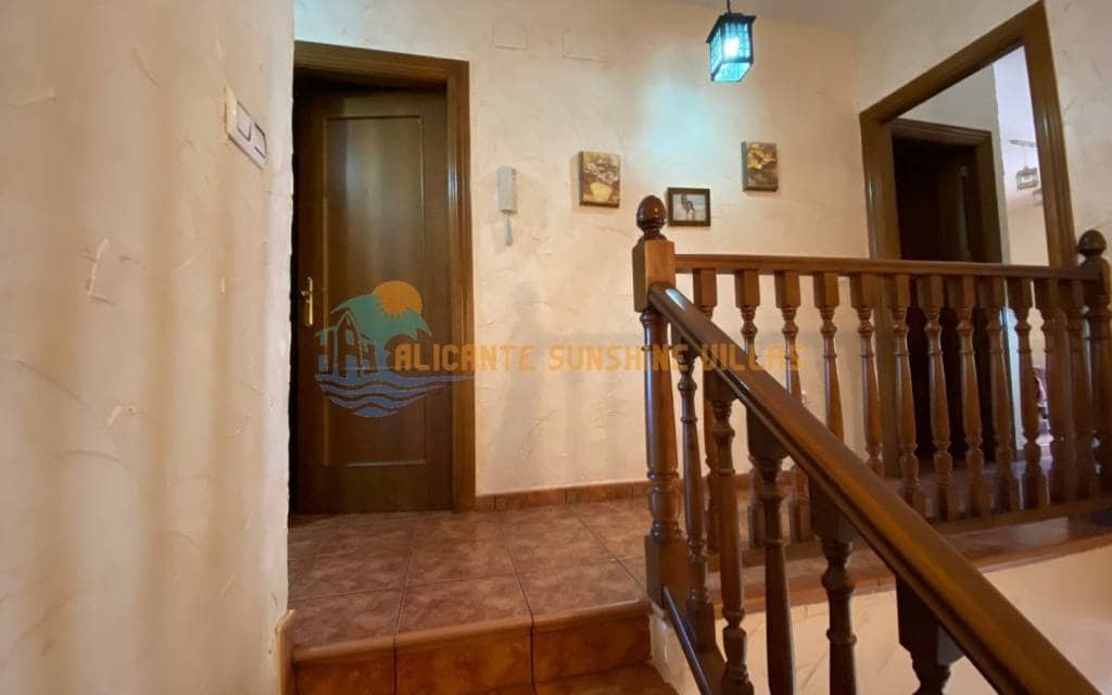 4 soveværelse Byhus til salg i Salinas med swimmingpool garage - € 190.000 (Ref: 7407271)