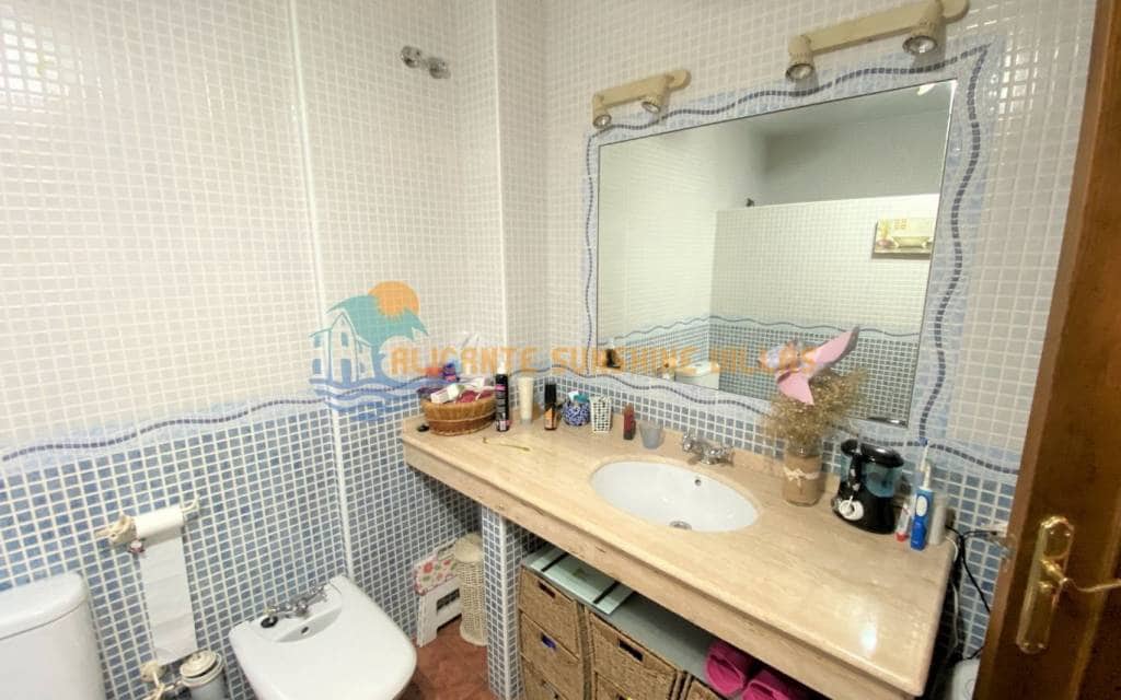 4 soveværelse Byhus til salg i Salinas med swimmingpool garage - € 190.000 (Ref: 7407271)